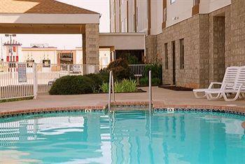 Chisholm Suite Hotel Duncan Dış mekan fotoğraf