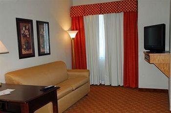 Chisholm Suite Hotel Duncan Dış mekan fotoğraf